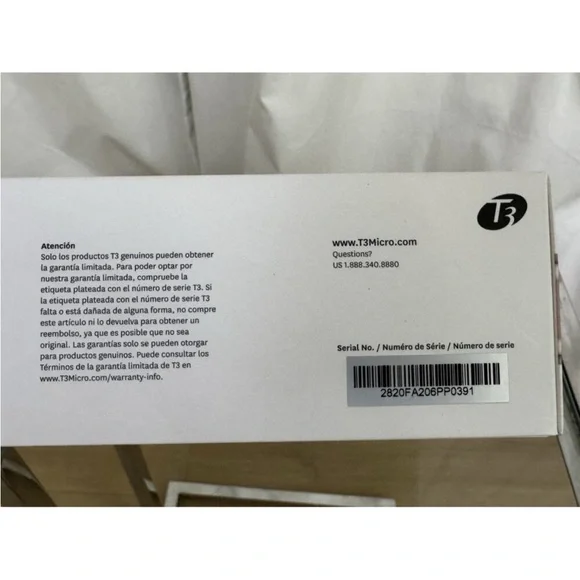 T3 Curling Iron 1.25” - Picture 4 of 8